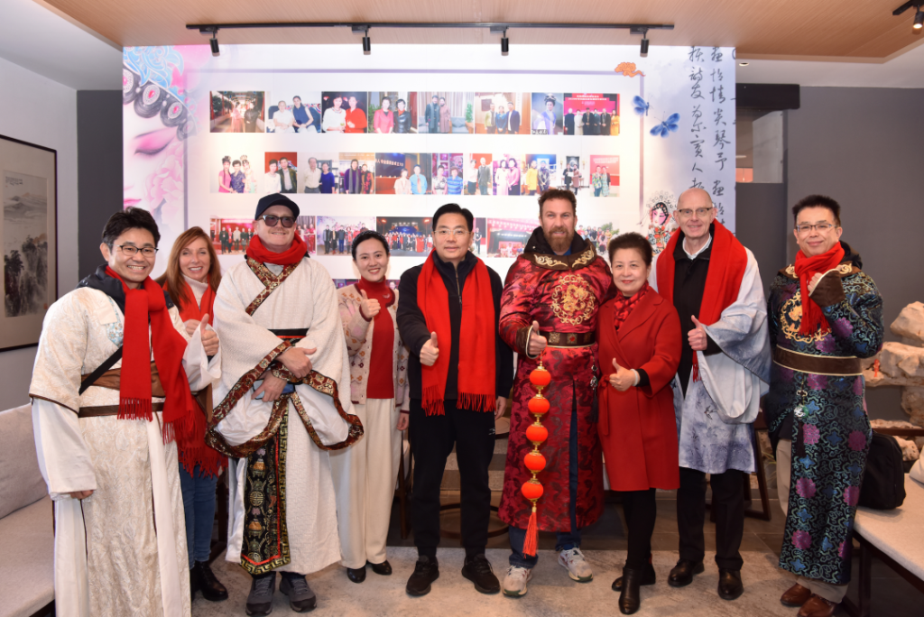 “春晚在无锡 新吴过大年”无锡高新区外籍友人齐聚梅里度春节